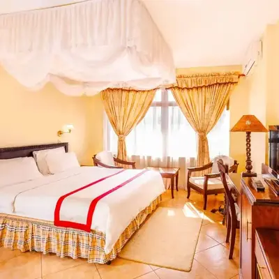 New Safari Hotel