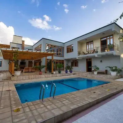 Asante Karibu House