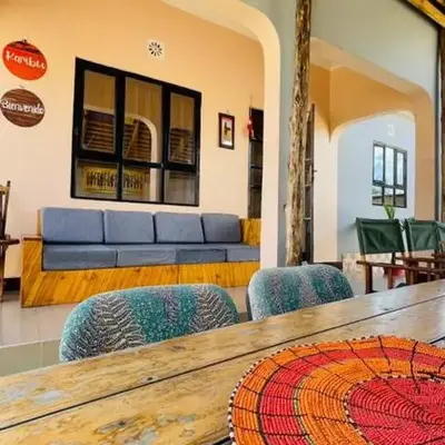 Safari Roots Hostel