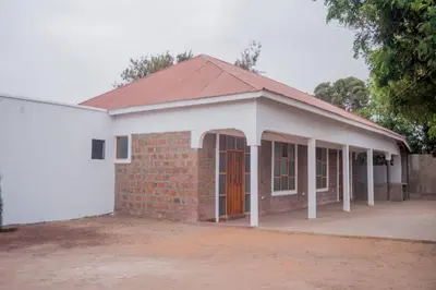 Gallery image of Off Airport Kilimanjaro lodge in Boma la Ngombe