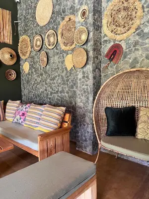 Gallery image of Marini Ndoto in Themi
