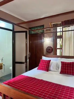 Gallery image of Marini Ndoto in Themi