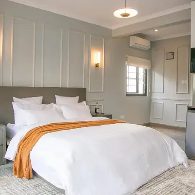 French Unit - 1st floor sleeps 2