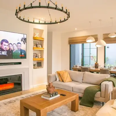 Modern Farmhouse & French Elegance Stay for 6
